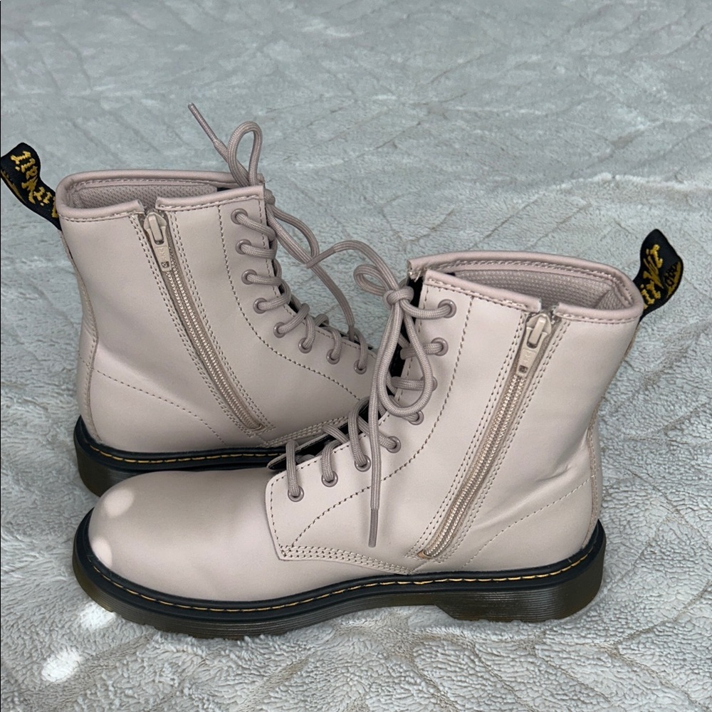 Dr. Martens Women's 1460 Smooth Leather Lace-Up Boots, Size 7 - Picture 7 of 10